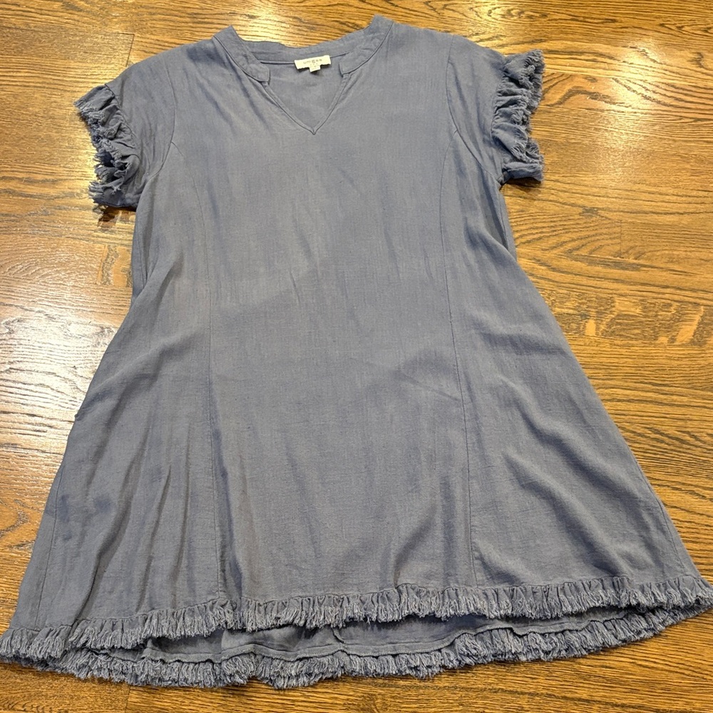 Umgee Women’s Frayed Hem Short Sleeve dusty blue linen blend dress, s